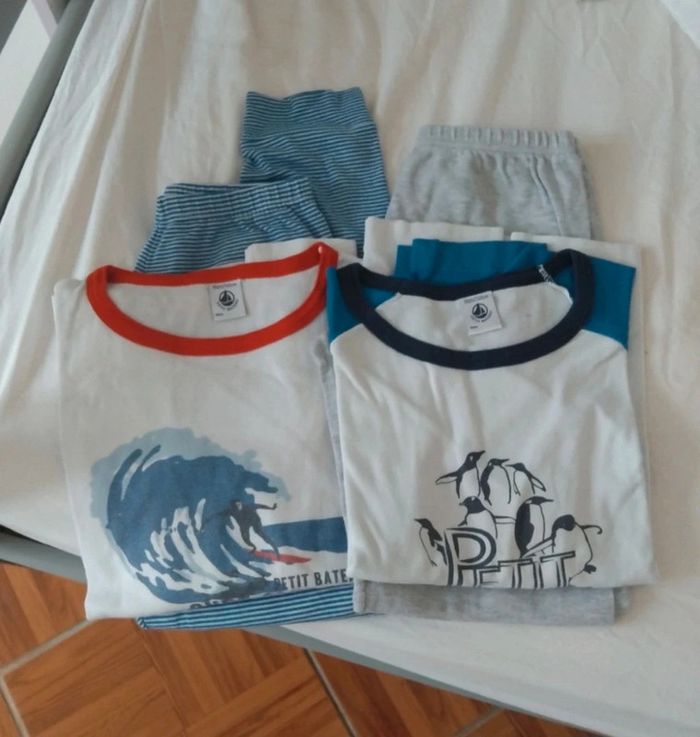 Lot de 2pyjamas Petit bateau t10 ans 100%coton