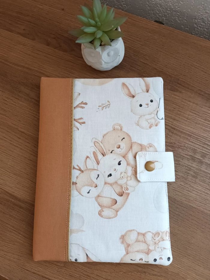 Protège carnet santé