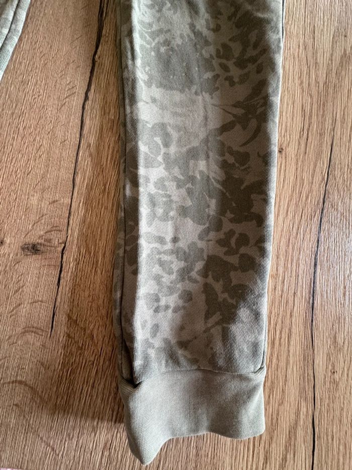 Pantalon style jogging ikks taille 10 ans excellent état - photo numéro 8