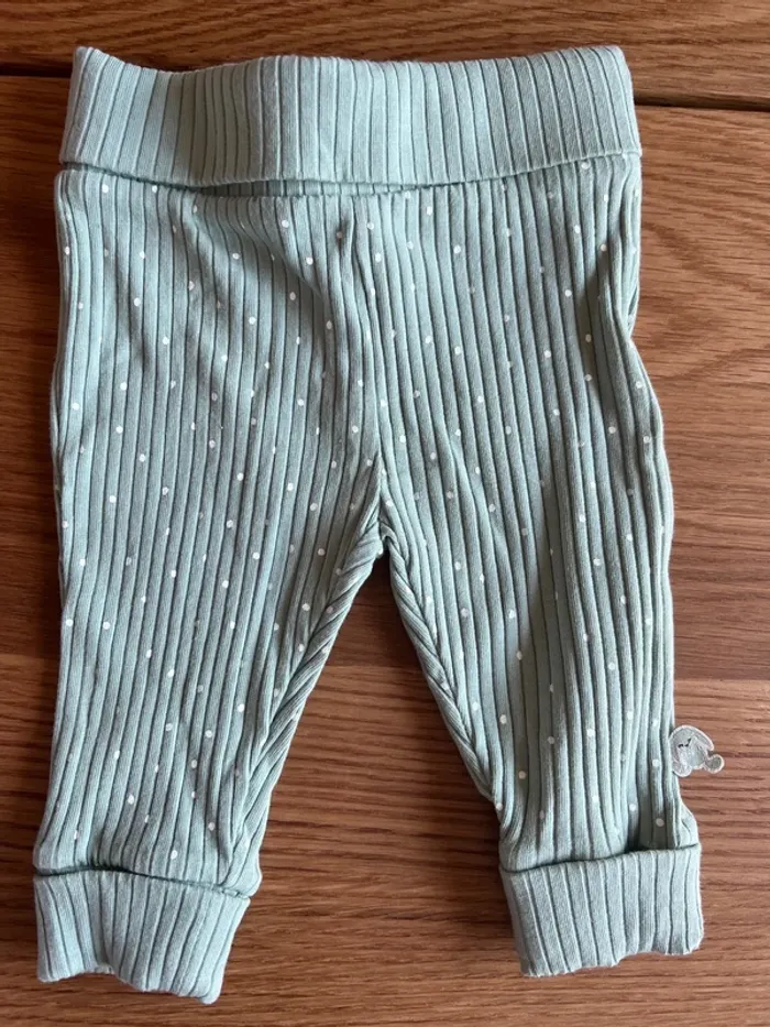 Lot maternité naissance – cache-cœur, pantalon, bavoir, mixte - photo numéro 2