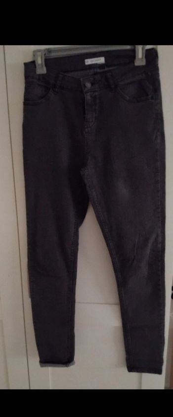 Lot de 3 pantalons taille 38