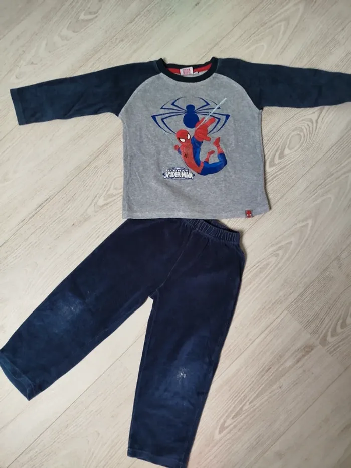 Pyjama spiderman