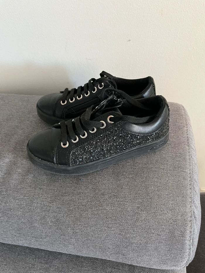 Baskets Noires Geox Pour Enfants Taille 30