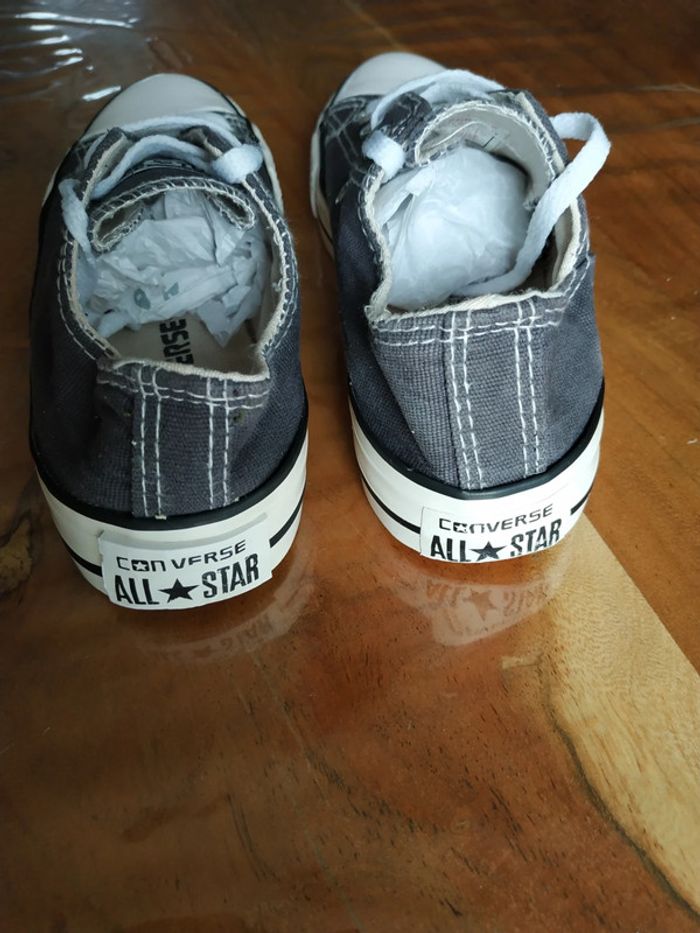 Baskets Converse grises t. 36 - photo numéro 5