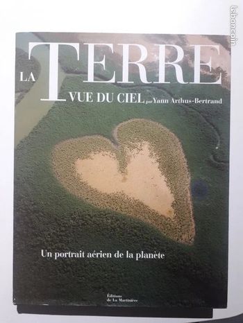 Livre La Terre Vue du Ciel