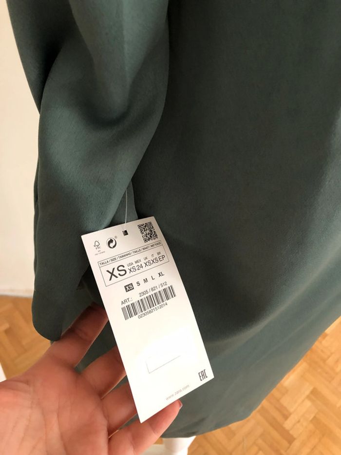 Robe Zara chic neuve taille XS - photo numéro 9