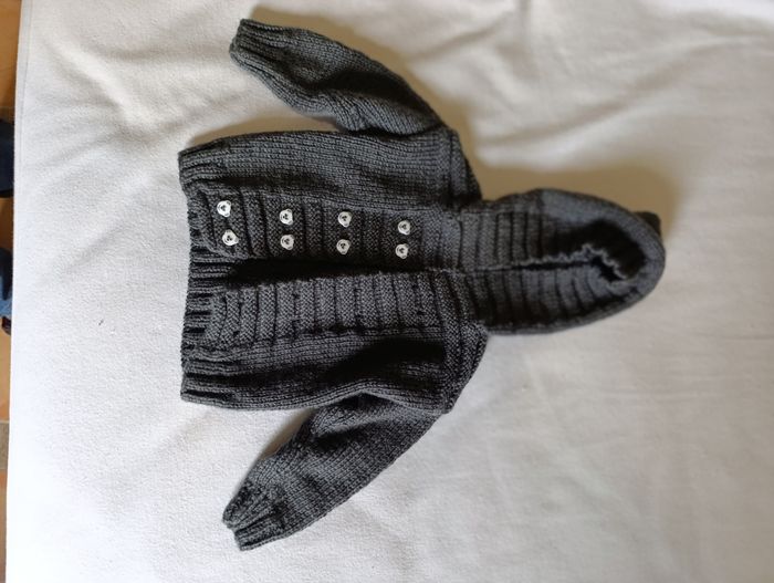 Gilet tricoté main - 12 mois