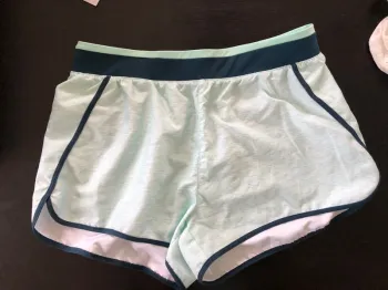 Short de sport court en coton