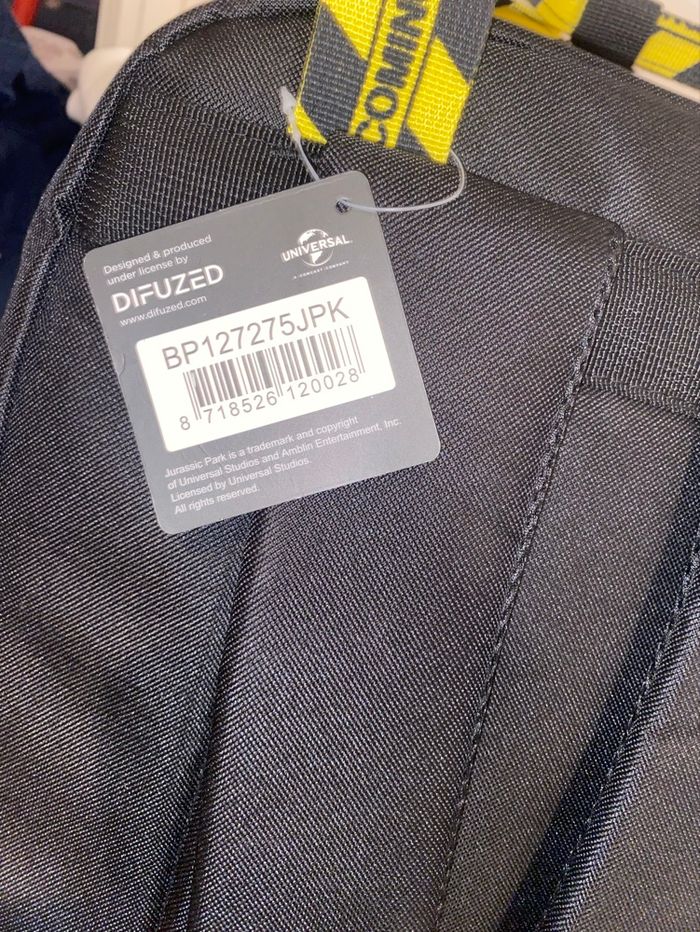 Sac à dos neuf jurassic park 🚨 pièce collectionneur neuf - modèle "incoming t-rex" introuvable - photo numéro 6