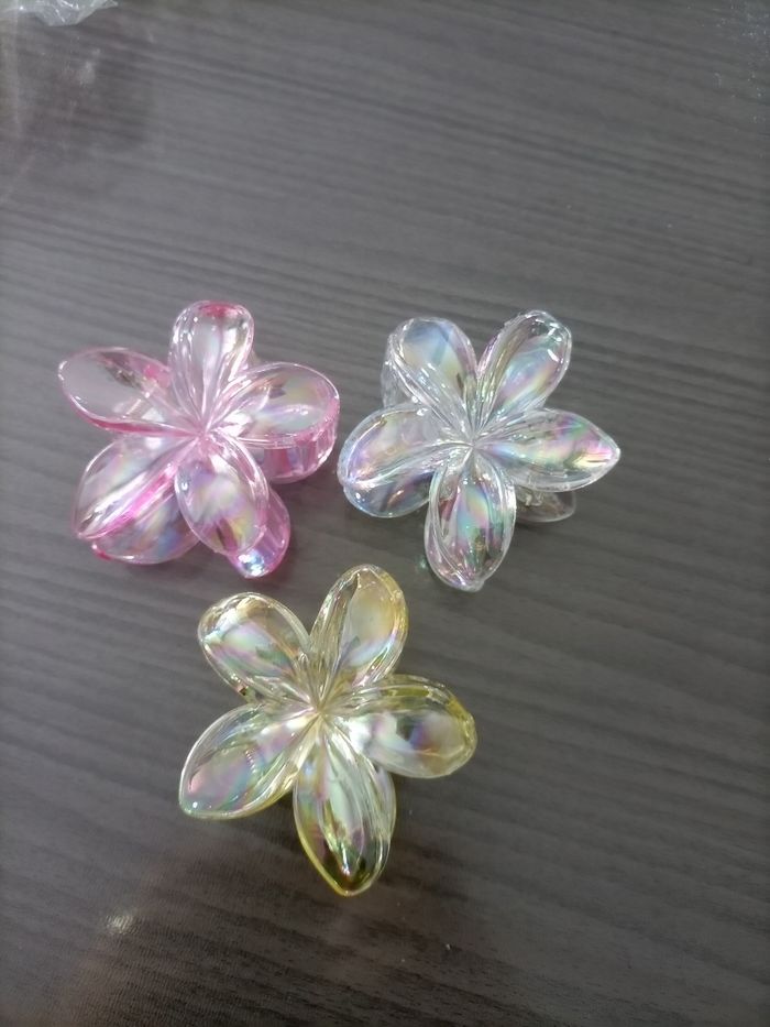 Lot pinces fleurs de tiaré