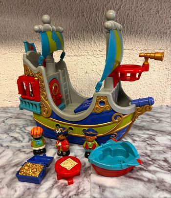 Bateau pirate Happyland 