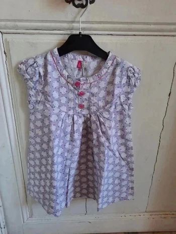 Tunique Orchestra 8 ans en très bon état .