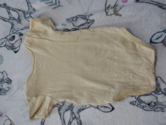 Bodies 36 mois jaune - photo numéro 2