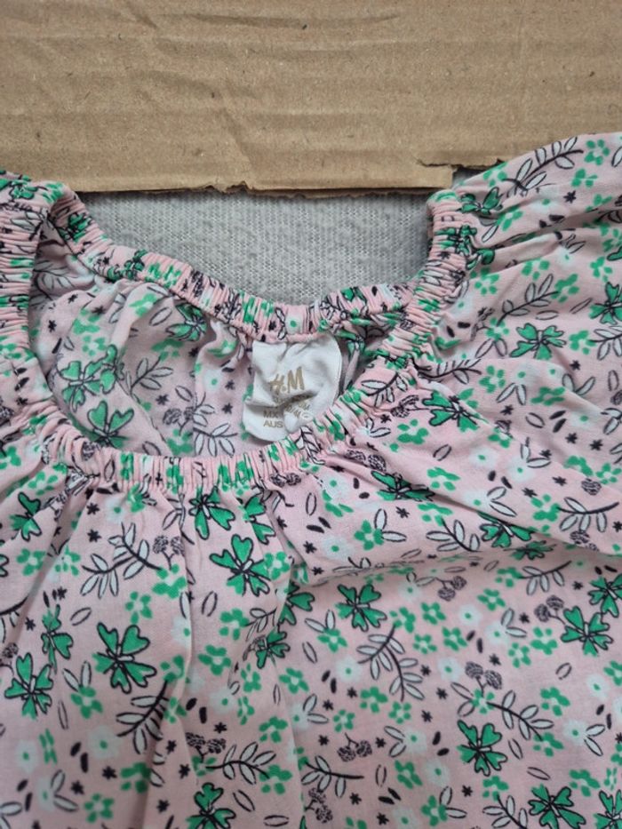 T-shirt hm 86 cm - photo numéro 4