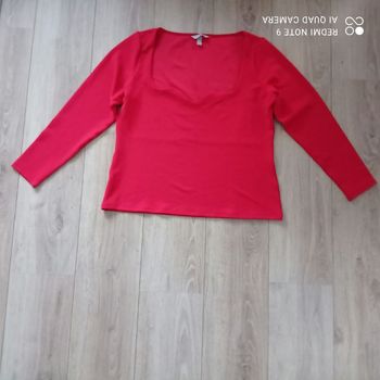 Top rouge t42