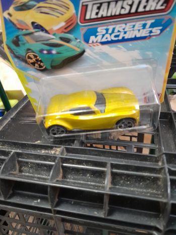Voiture doré
