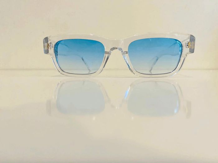 Lunette de soleil mixte transparente verres bleus dégradés transparents UV protection catégorie 1 - photo numéro 4