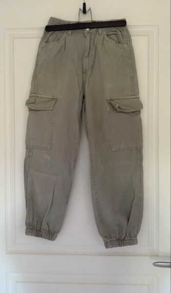 Pantalon cargo Bershka vert clair