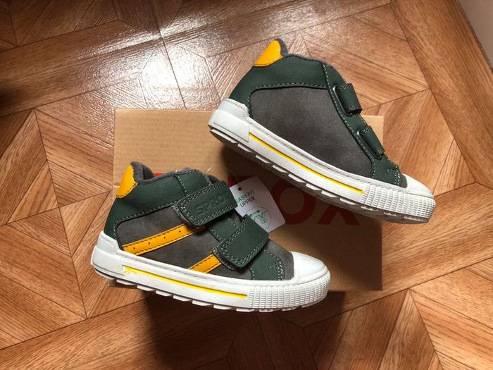 Chaussures montantes garçon neuves - pointure 25 - photo numéro 8