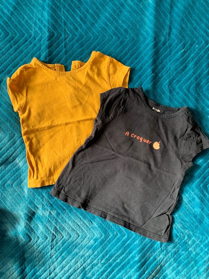 Lot 2 tee shirts fille 9 mois