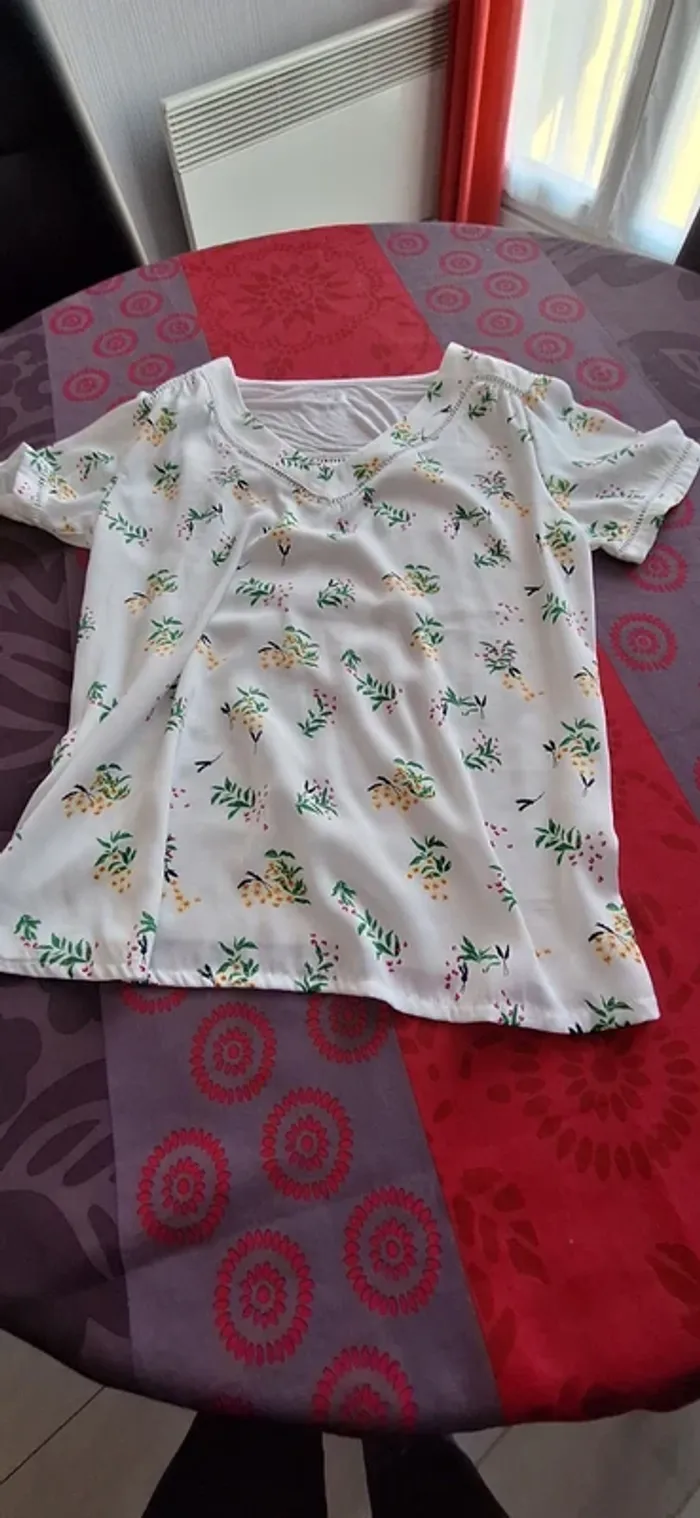 Lot de 4 hauts ete - photo numéro 2