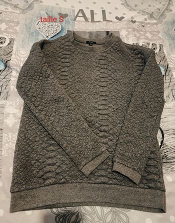 Sweat molletonné taille S