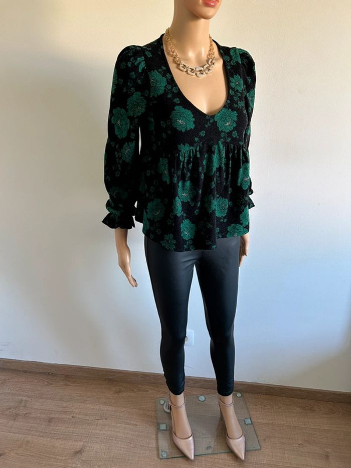 Pull court noir et vert Naf Naf taille XS état satisfaisant (bouloches) - photo numéro 4