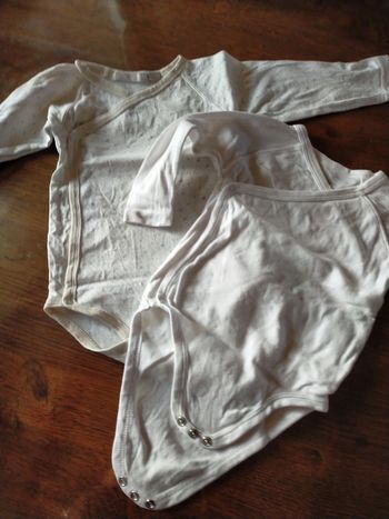 Lot 2 bodies forme cache coeur 12 mois