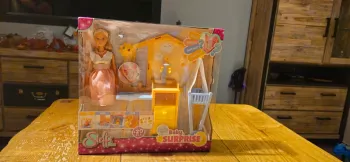 Poupée Steffi Love baby suprise neuf