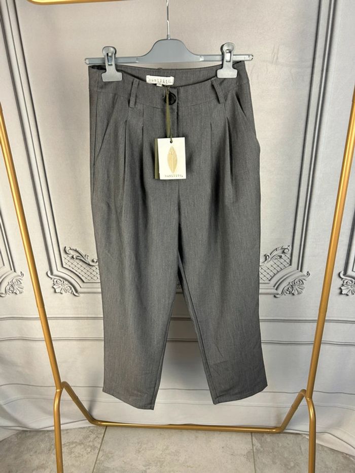 Pantalon tailleur gris taille haute Humility 34 neuf