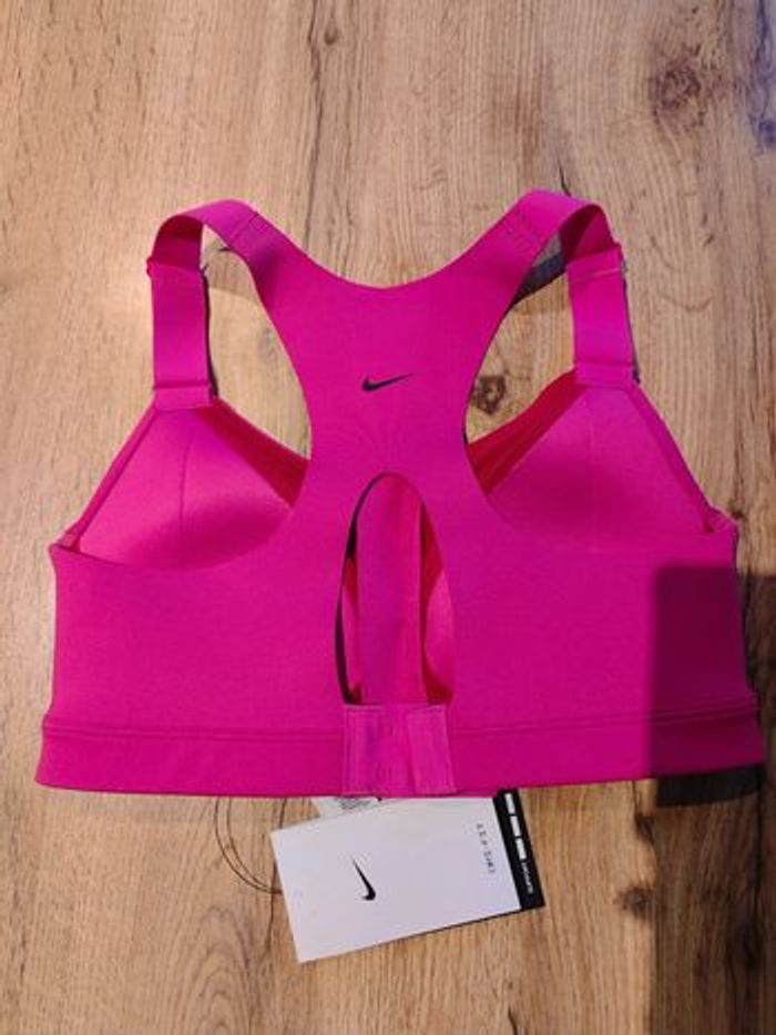 Brassière Nike neuve - photo numéro 4