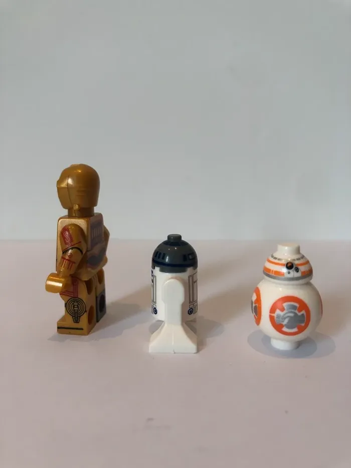 Figurine type lego droïdes C3PO, mini R2D2 et Bb-8. Star Wars - photo numéro 2