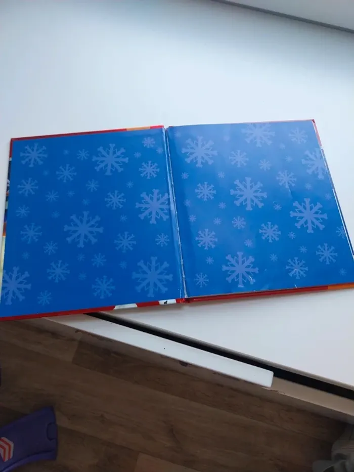 Livre Pat patrouille "Le sauvetage de Noël " - photo numéro 3
