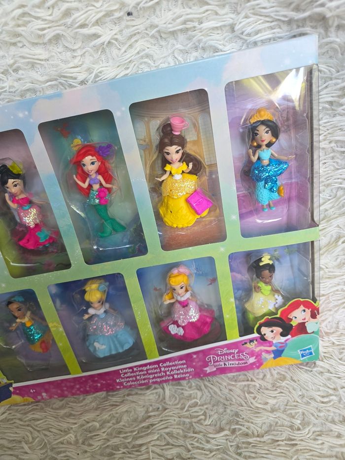 Poupée disney figurine princesse little kingdom - hasbro
Blanche neige raiponce mulan ariel belle jasmine merida pocahontas cendrillon aurore tiana - photo numéro 2