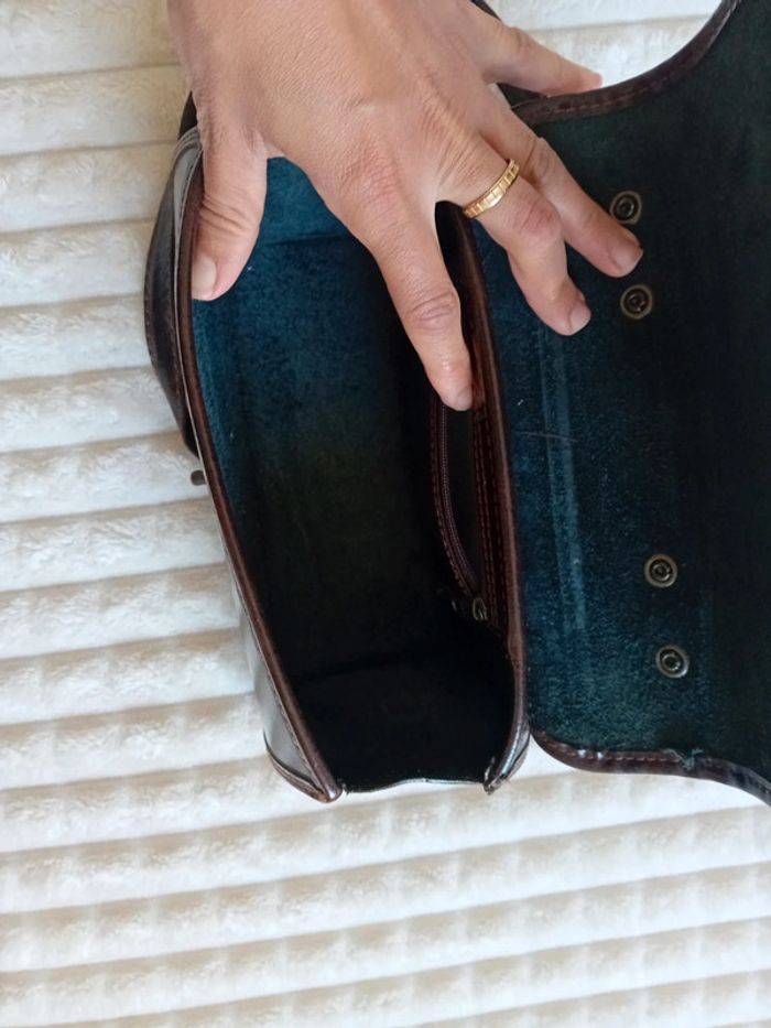 Jolie sac bandoulière Vintage en cuir 👜🍂 - photo numéro 14