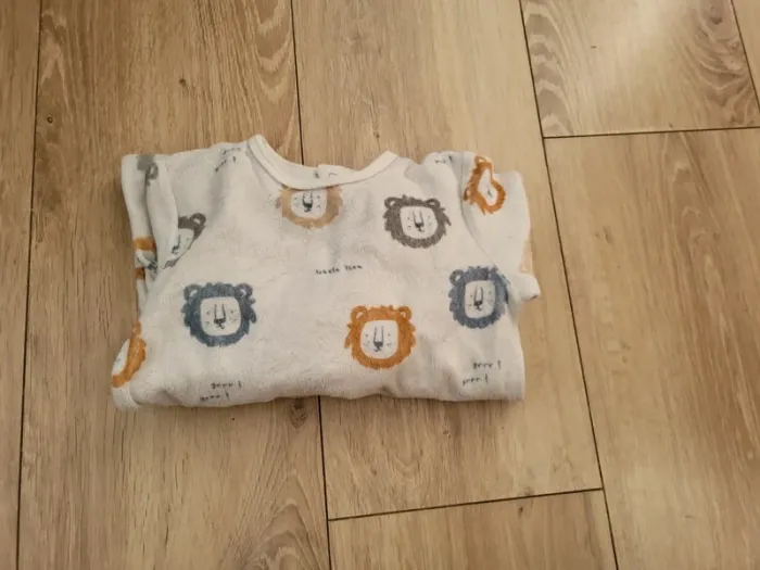 Pyjama 18 mois - photo numéro 4