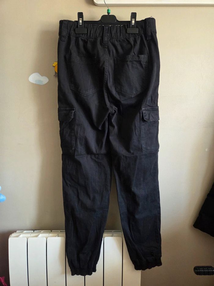 Pantalons forme cargo - photo numéro 7