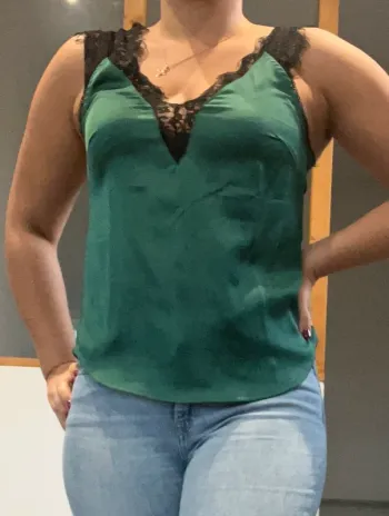 Débardeur vert et noir dentelle sexy