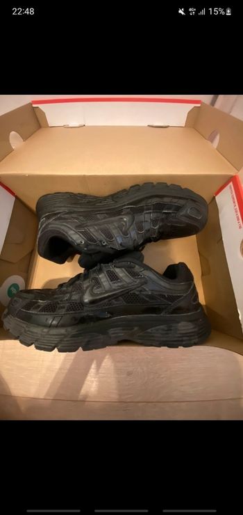 Baskets p6000  Nike noire pointure 38.5