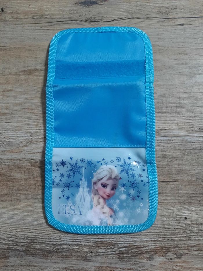 Porte-feuille bleu - Elsa de la Reine des Neiges - photo numéro 2