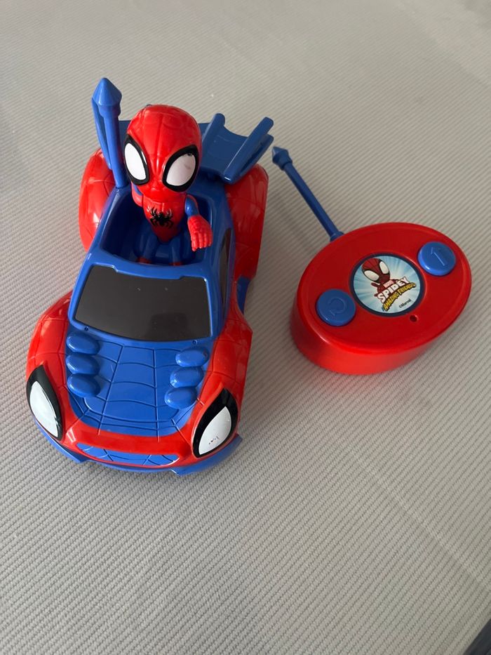 Voiture radiocommandé, Spidey