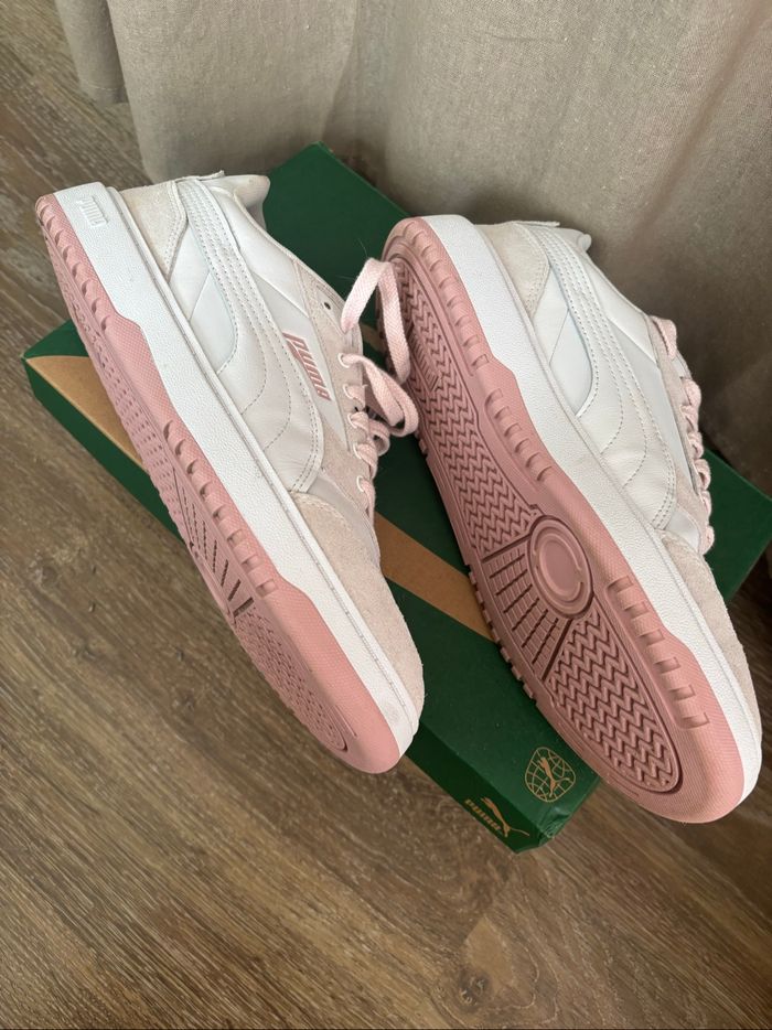 Basket PUMA blanche et rose - photo numéro 2