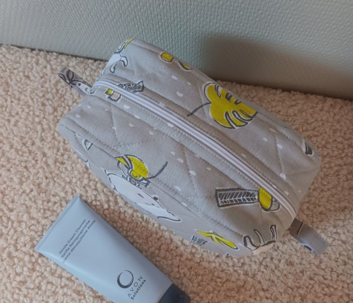 Trousse toilette 🦁 jungle gris et jaune - photo numéro 3