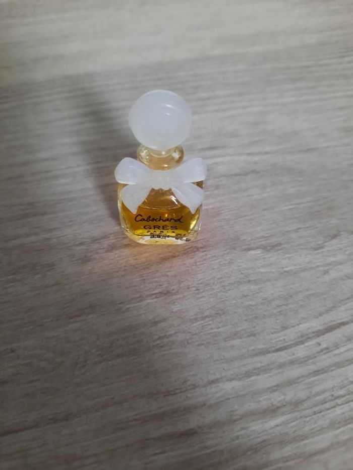 Miniature de parfum Grès