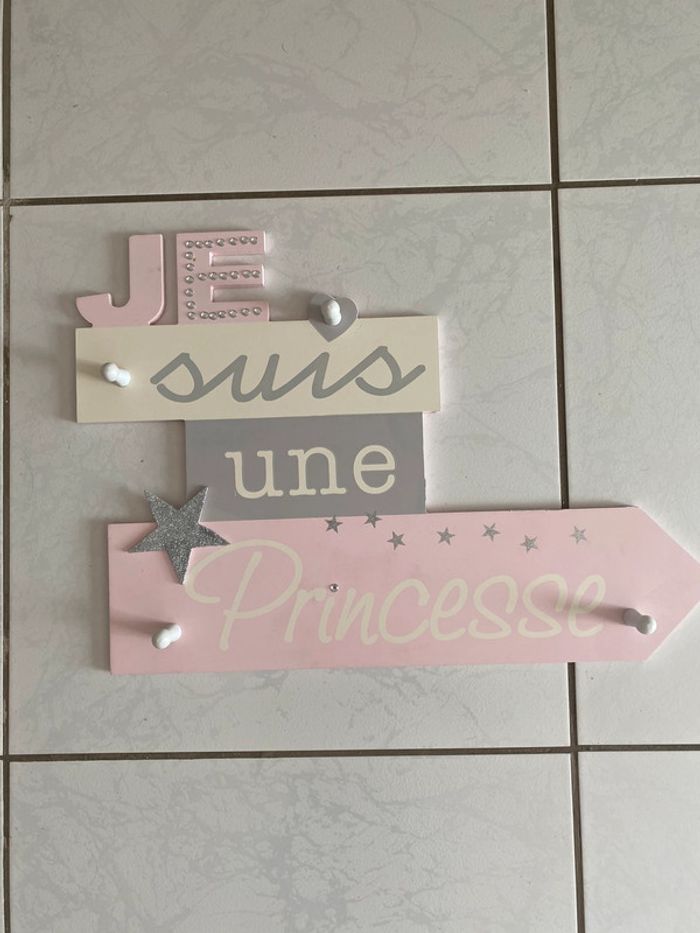 Porte manteau « je suis une princesse »