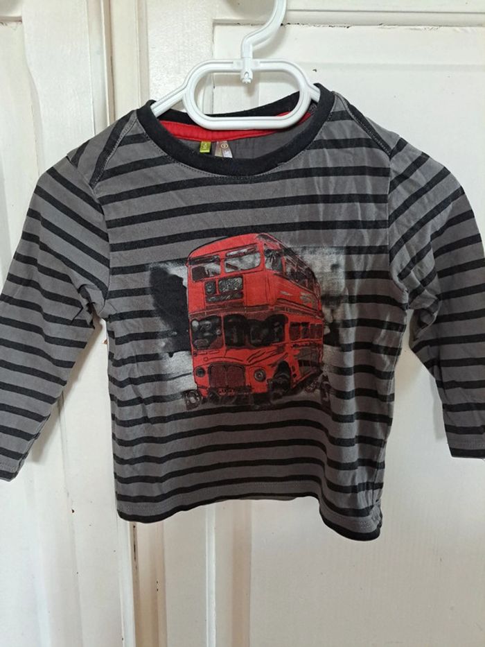 Tee-shirt manche longue rouge et gris bus 24mois orchestra