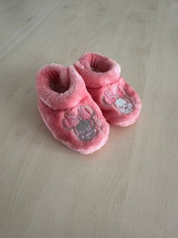 Chaussons rose minnie 6/9 mois