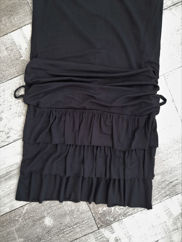 Robe noire dos nu - photo numéro 8