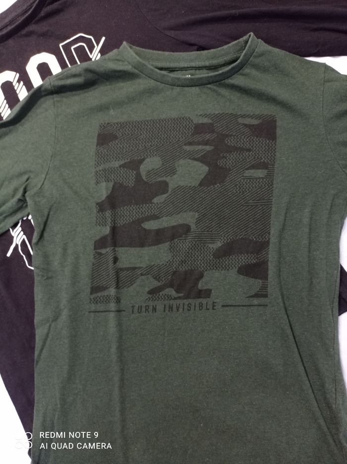 2 tee shirts de chez kiabi taille XS réf 952 C01 - photo numéro 3