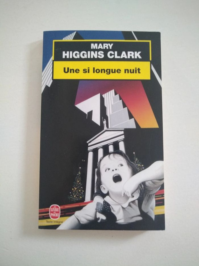 Livre - Une si longue nuit - Mary Higgins Clark